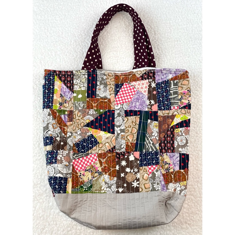 SALLY SAW • Handmade Colorful Patchwork Tote Bag - Picture 2 of 9